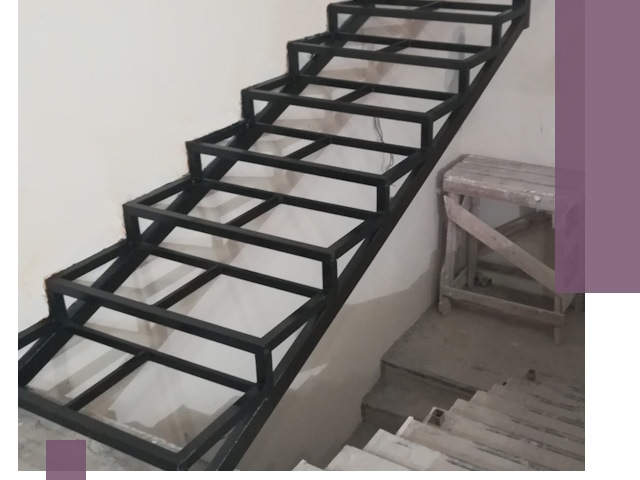 Демонтаж лестниц на металлокаркасе в Армавире: быстрый вывоз и разбор