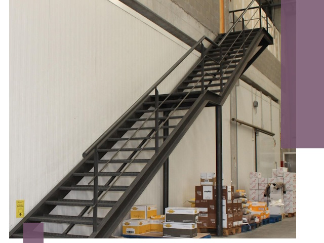 Лестницы для производства в Армавире — изготовление и монтаж