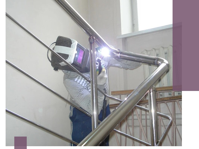 Монтаж перил и ограждений качественно в Армавире