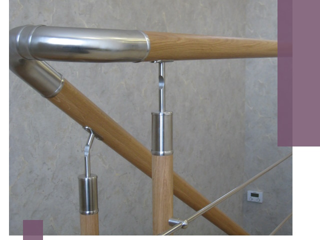 Комбинированные перила на заказ в Армавире — монтаж и производство