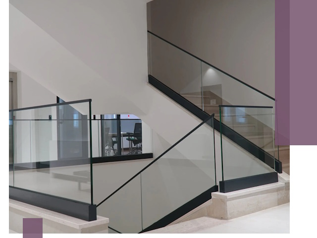 Стеклянные перила премиум-класса с установкой в Армавире