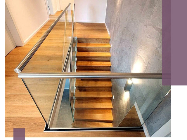 Перила для лестницы в доме — изготовление и монтаж в Армавире