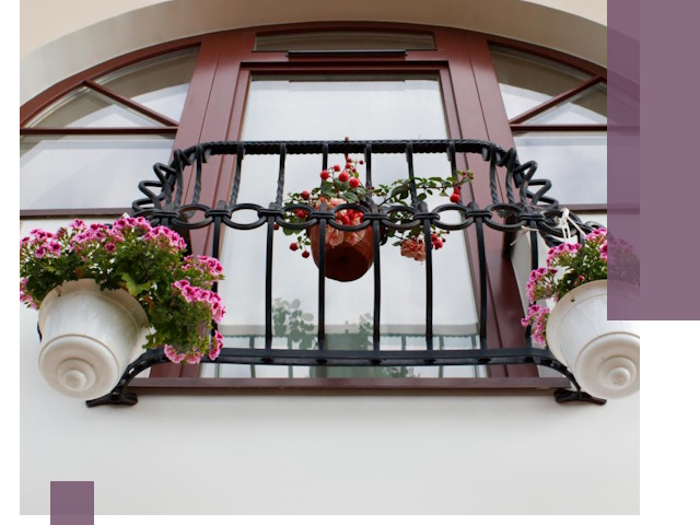 Изготовление и монтаж французских балконов в Армавире