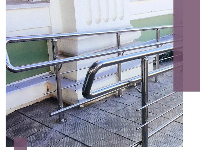 Ограждения пандусов из металла и нержавейки в Армавире