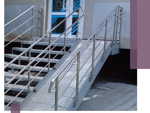 Пандус на крыльцо под ключ в Армавире: монтаж и изготовление