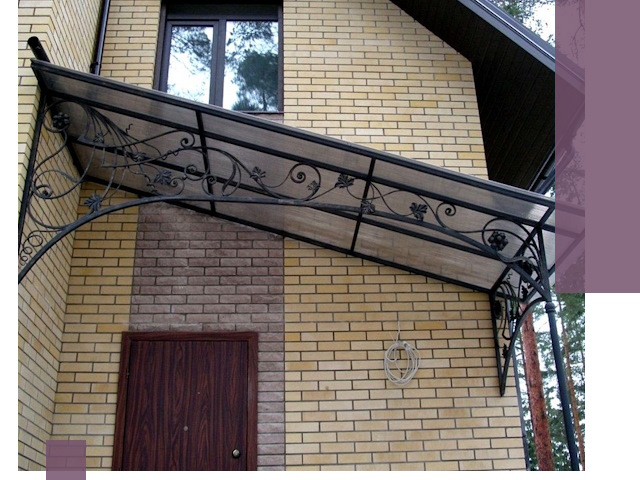 Односкатные козырьки из металла под ключ в Армавире